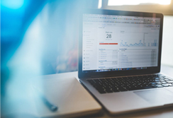 百度競價外包能跟清晰的統(tǒng)計數據